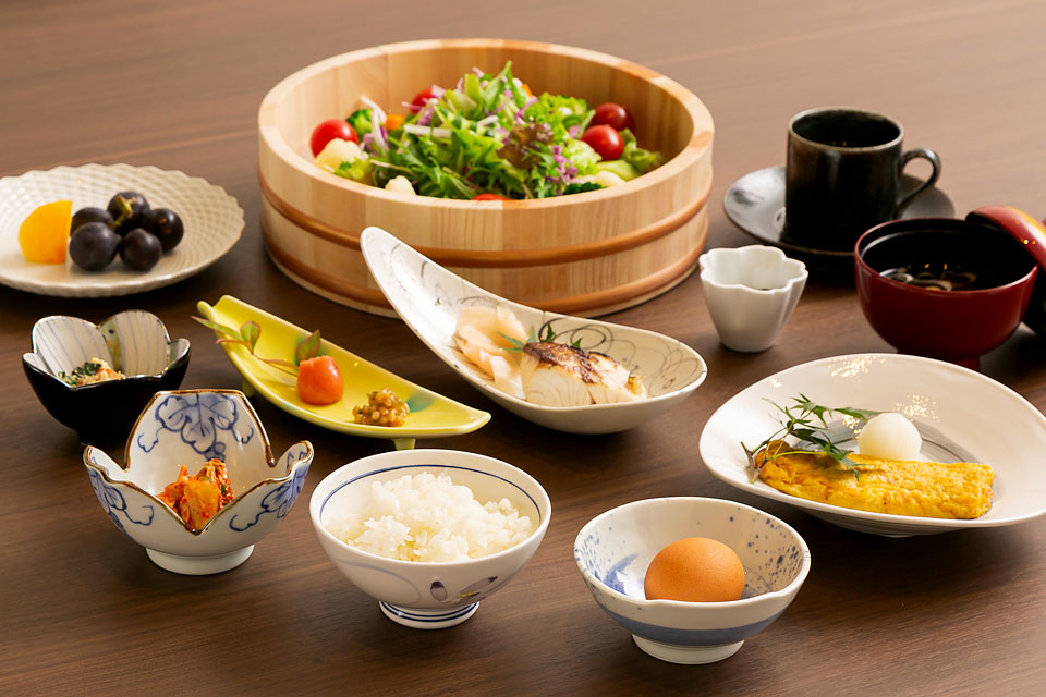 朝食